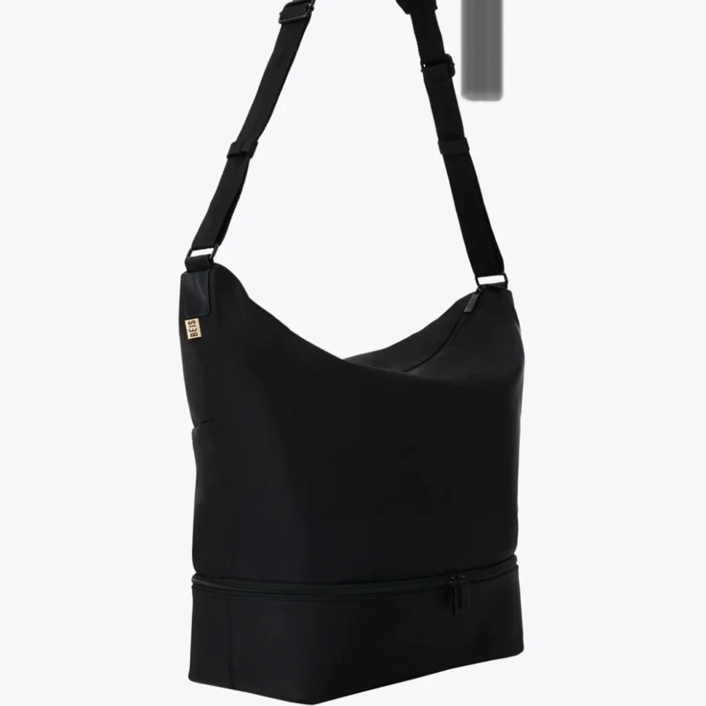 BEIS Sleek Black Crossbody Bag - Picture 2 of 13